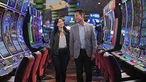 Integrated sports and slot gaming interface on pin 4d